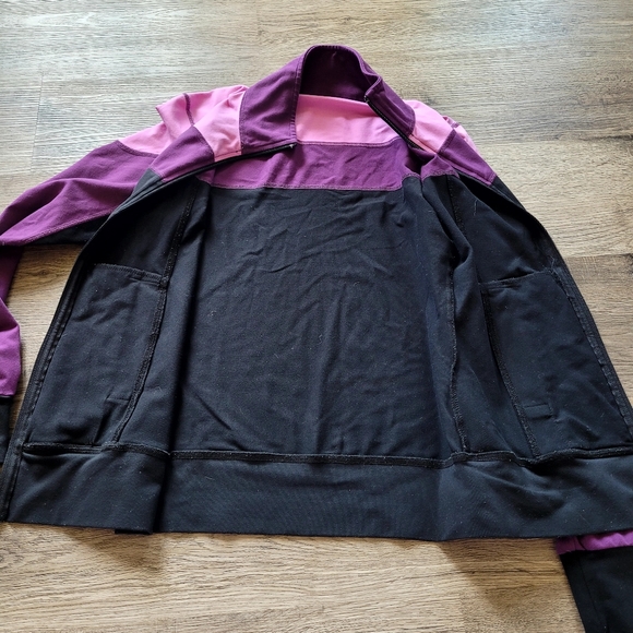 One Tooth Jacket - Picture 8 of 8